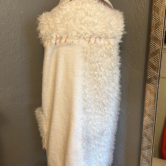 Anthropologie | Saturday Sunday Sherpa Vest - Picture 7 of 12